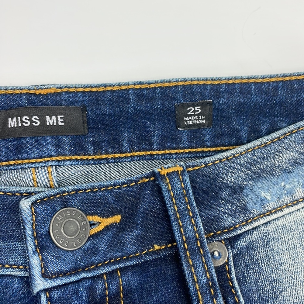 Miss Me Skinny Jeans - Picture 9 of 10